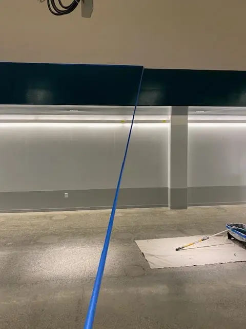 Dark and gray striped commercial wall